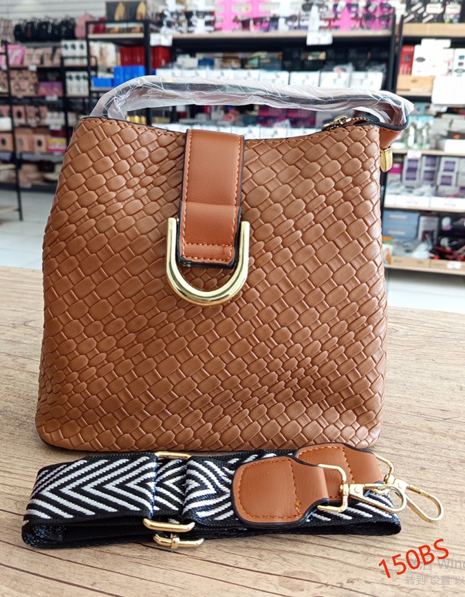 Bolsos y crossbody HM838
