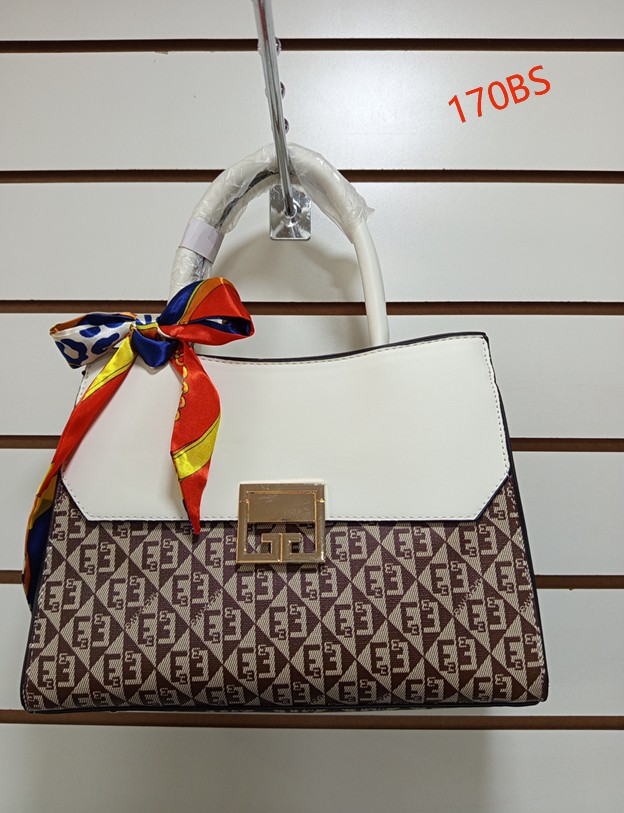 Bolsos y crossbody M16