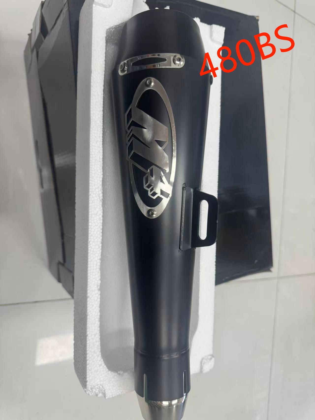 Escape de motocicleta B01