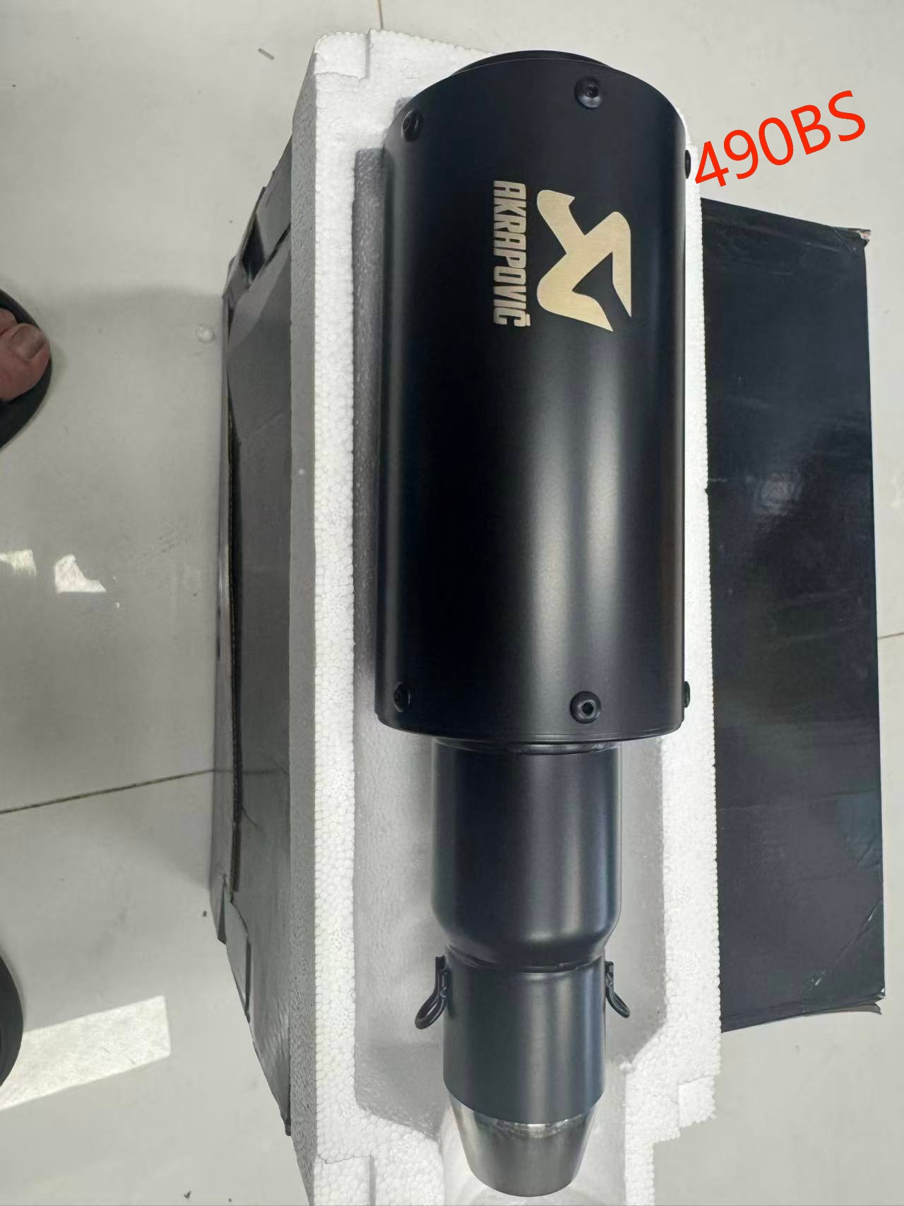 Escape de motocicleta D03