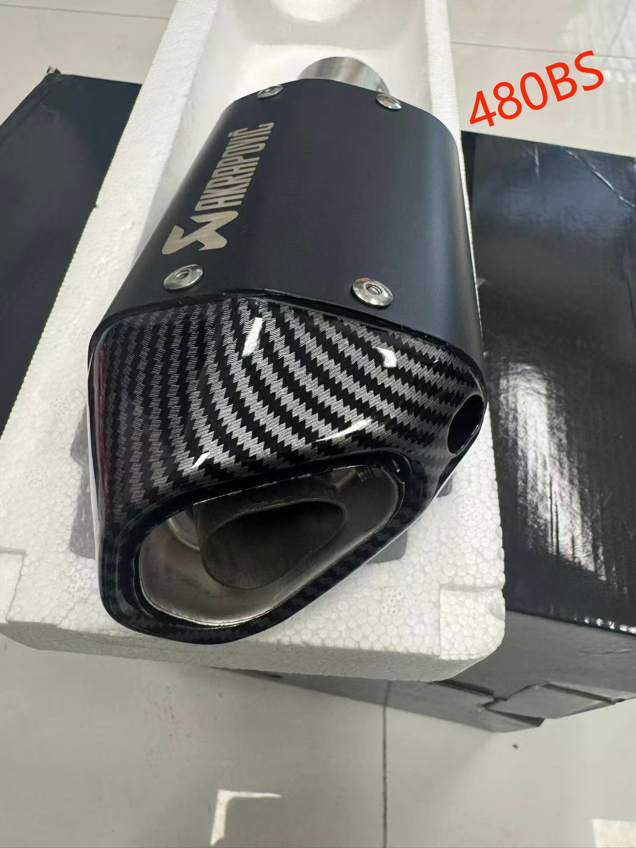 Escape de motocicleta E110