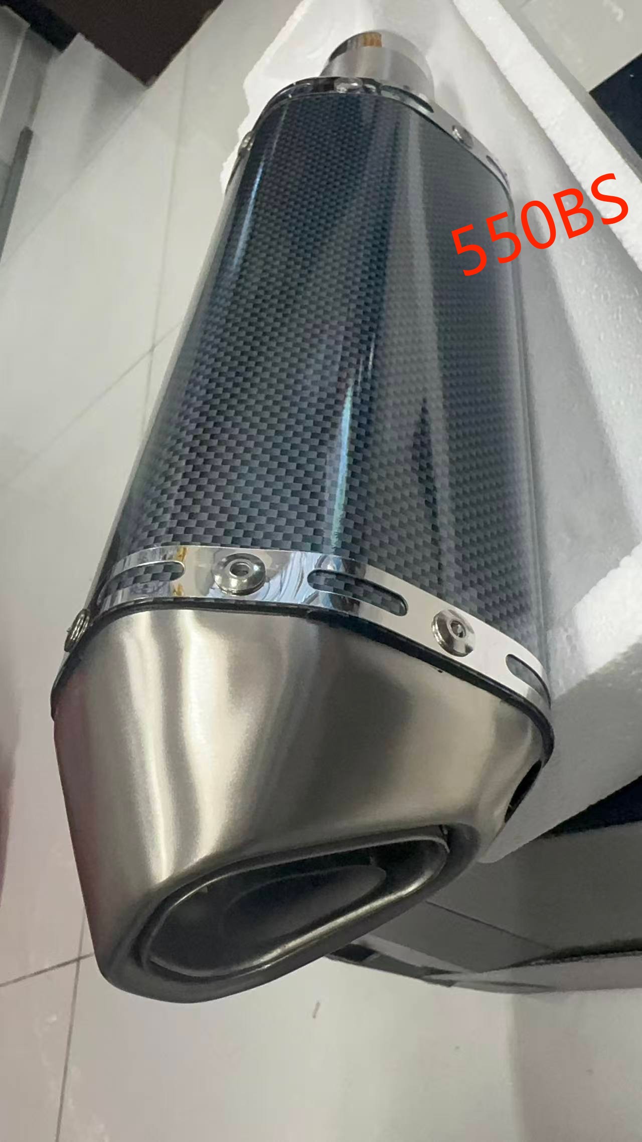 Escape de motocicleta J02