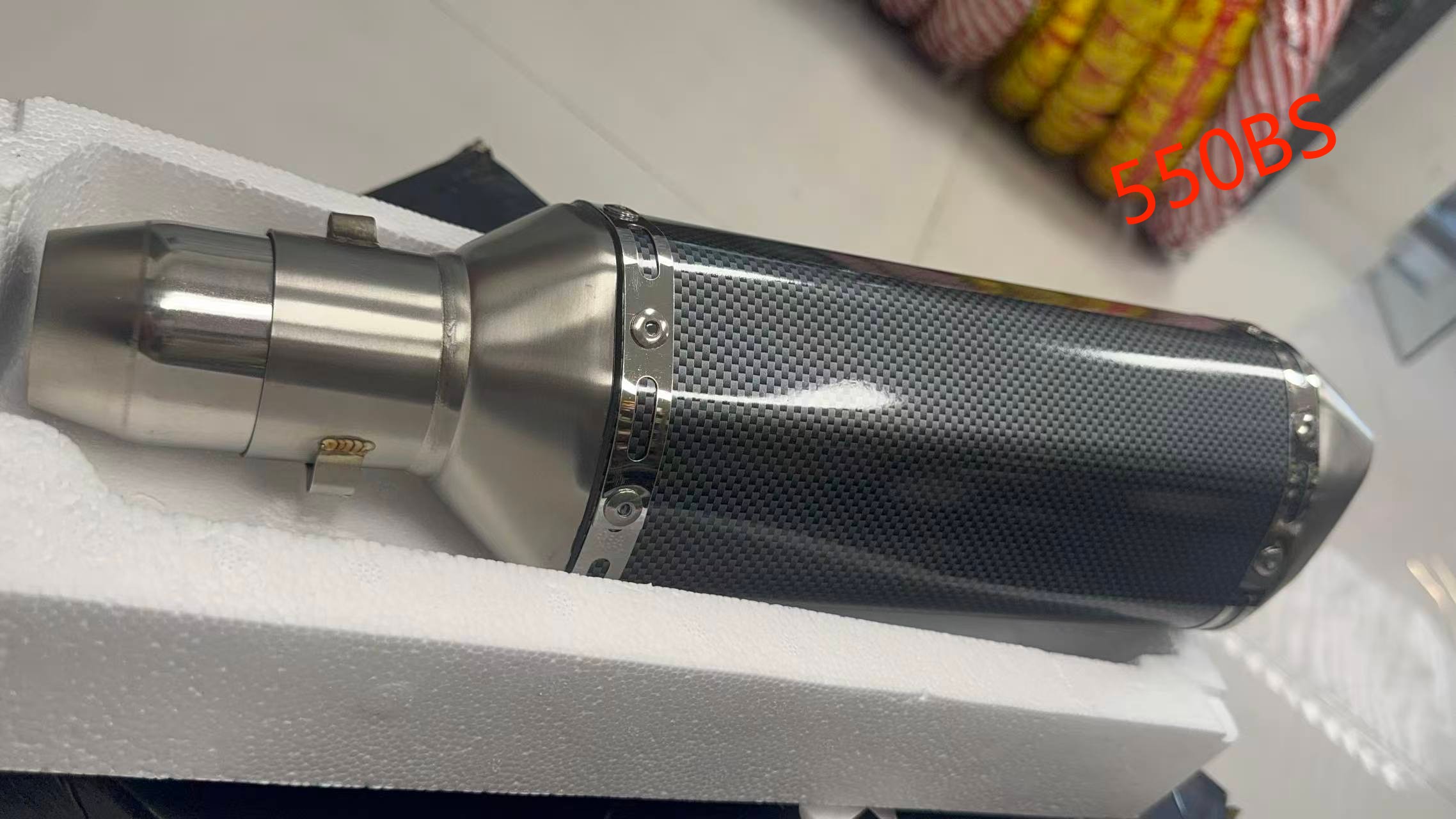 Escape de motocicleta J02