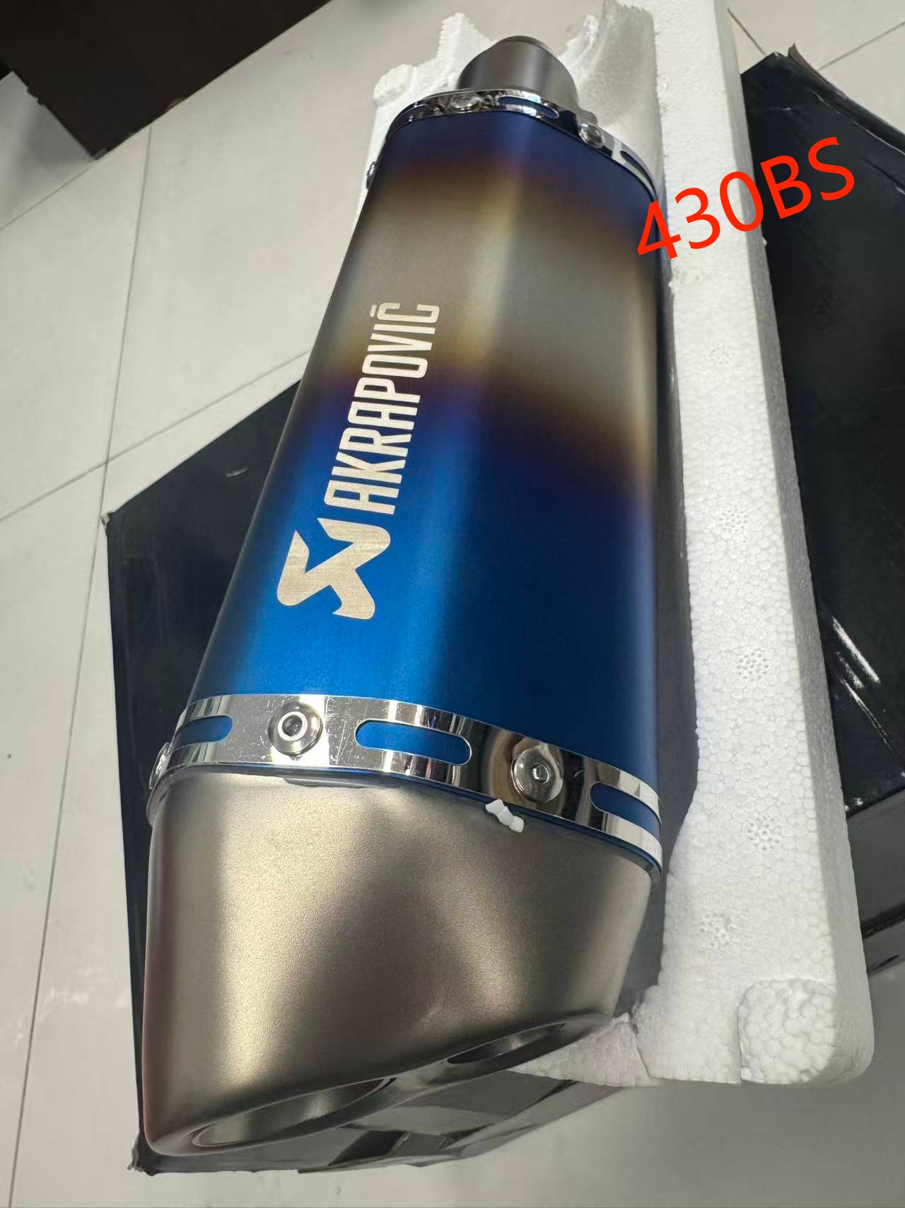 Escape de motocicleta J107