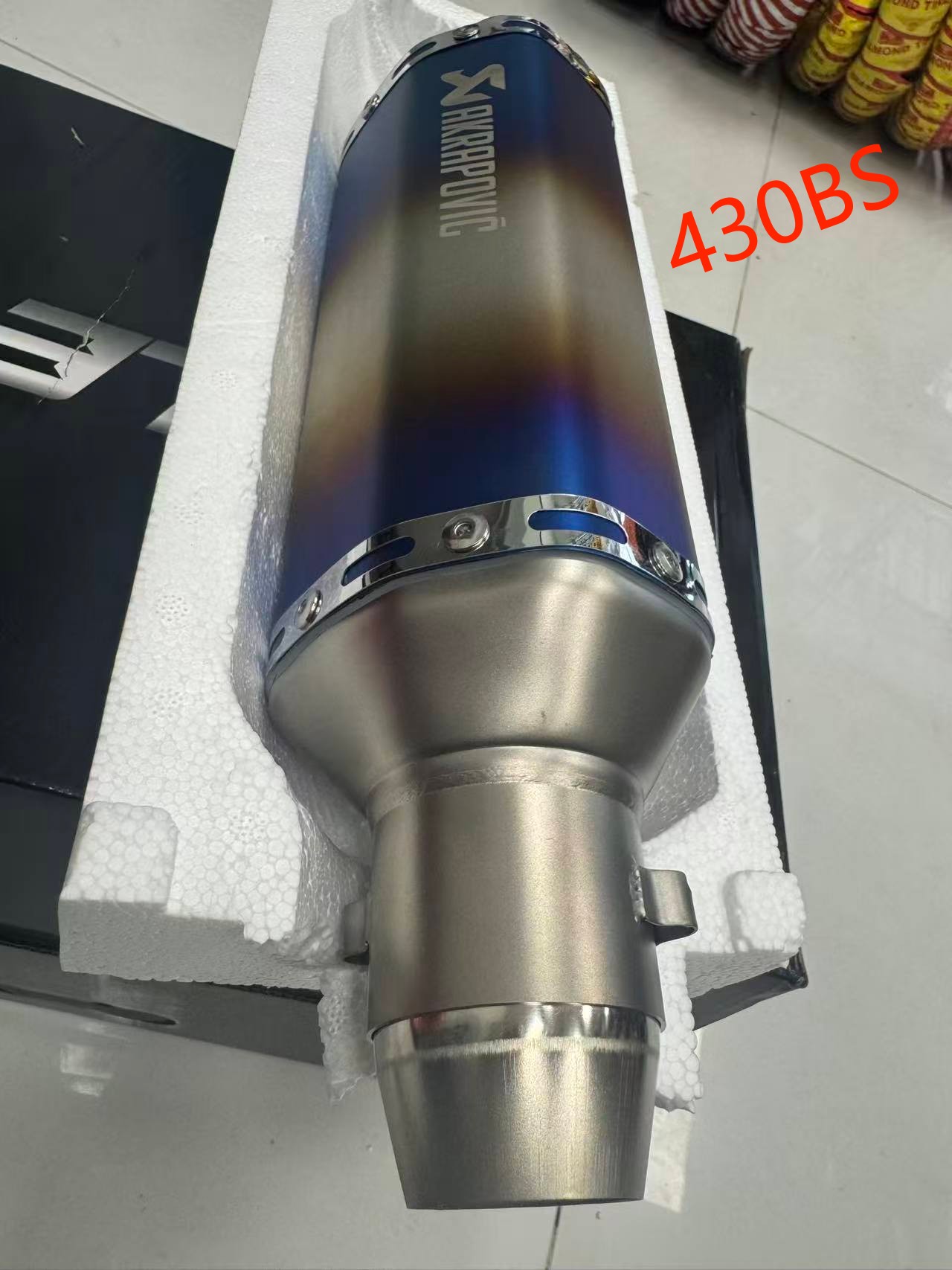 Escape de motocicleta J107