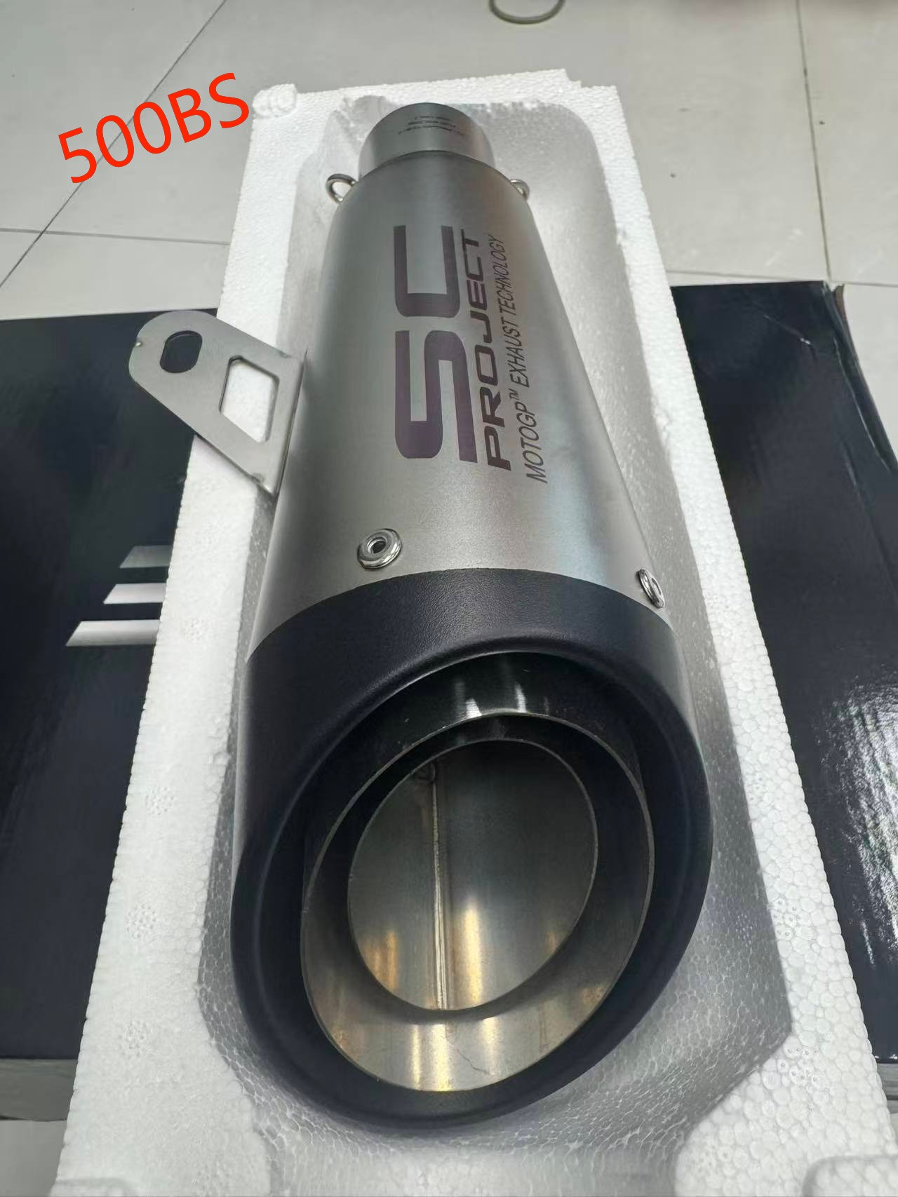 Escape de motocicleta M21