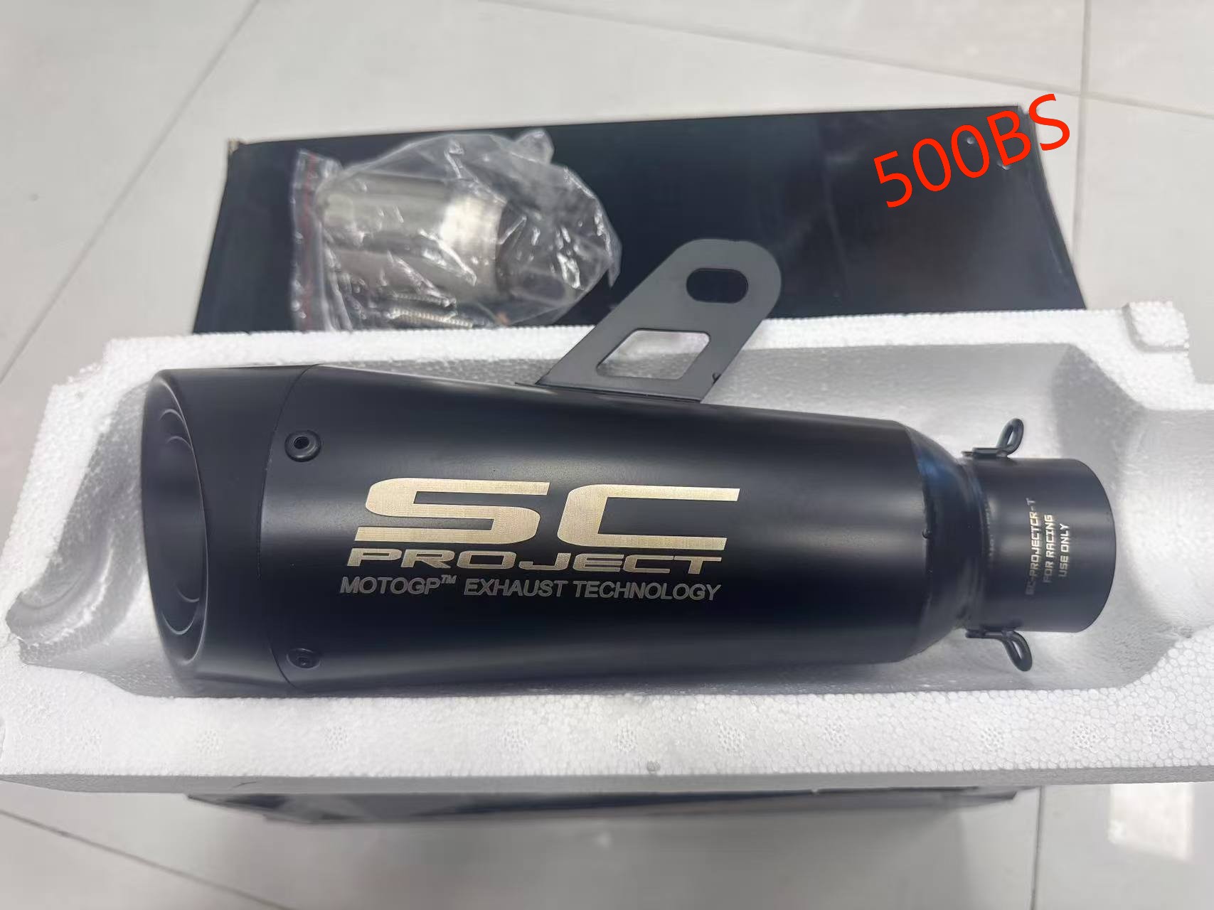 Escape de motocicleta M22