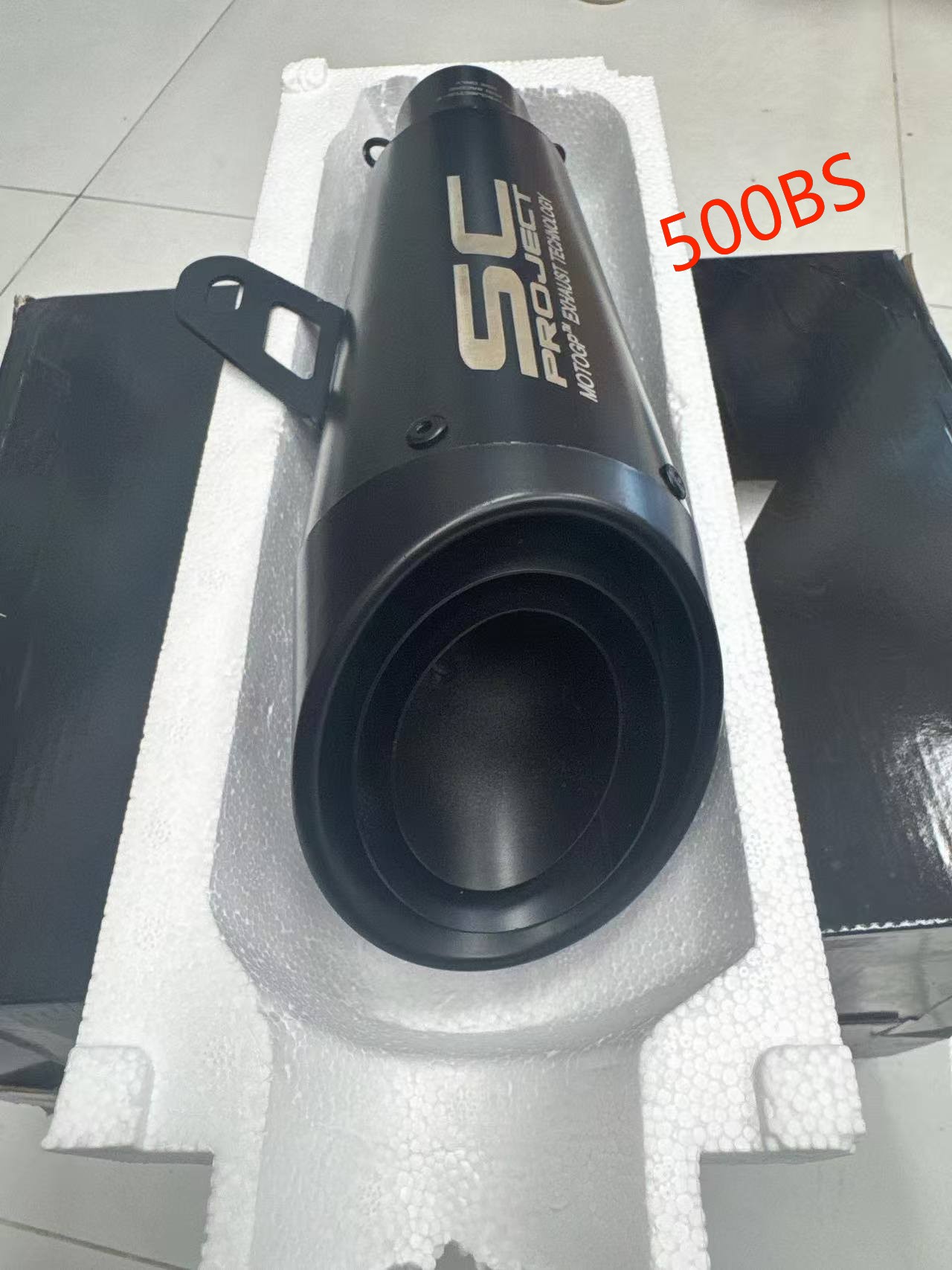 Escape de motocicleta M22