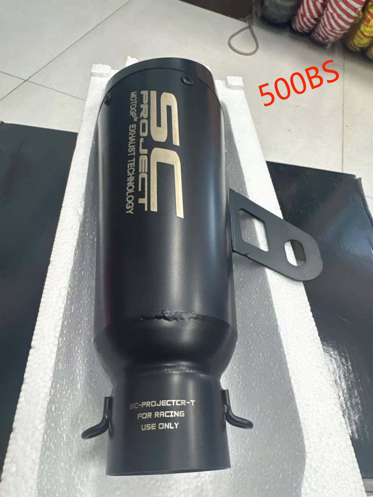 Escape de motocicleta M22